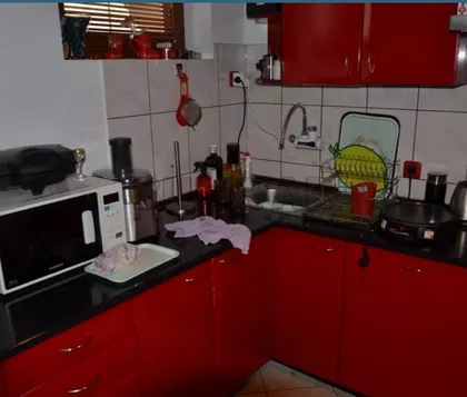 Cara Konstantina | 4zida.rs