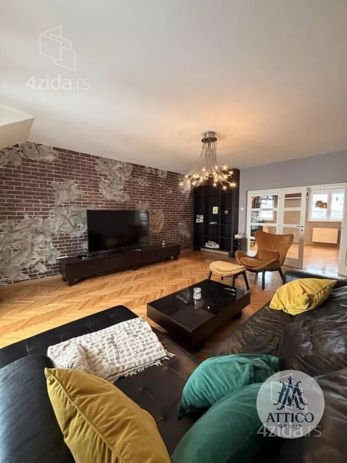 Petosoban stan | 4zida