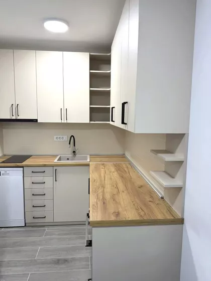 Radnička 30 | 4zida.rs