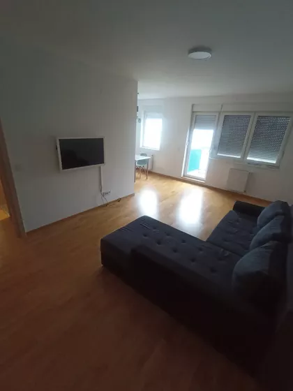 Lenke Dunđerski | 4zida.rs