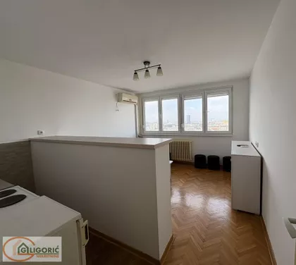 Kalenić pijaca | 4zida.rs