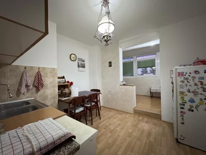 Tršćanska | 4zida.rs