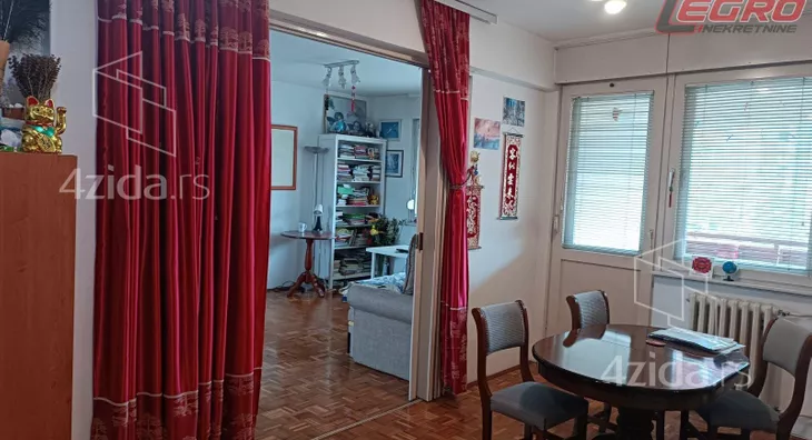 Troiposoban stan | 4zida