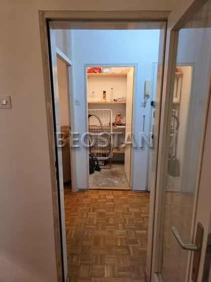 Peđe Milosavljevića | 4zida.rs