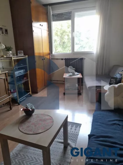 Studentska | 4zida.rs