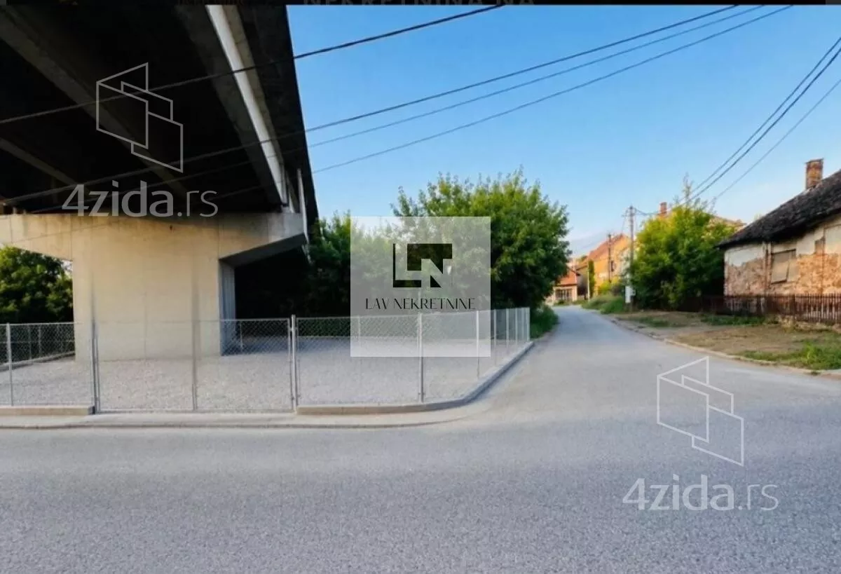 Plac | 4zida