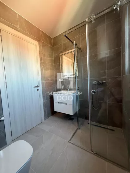 Krfska | 4zida.rs