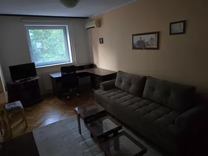 Majevička 8 | 4zida.rs