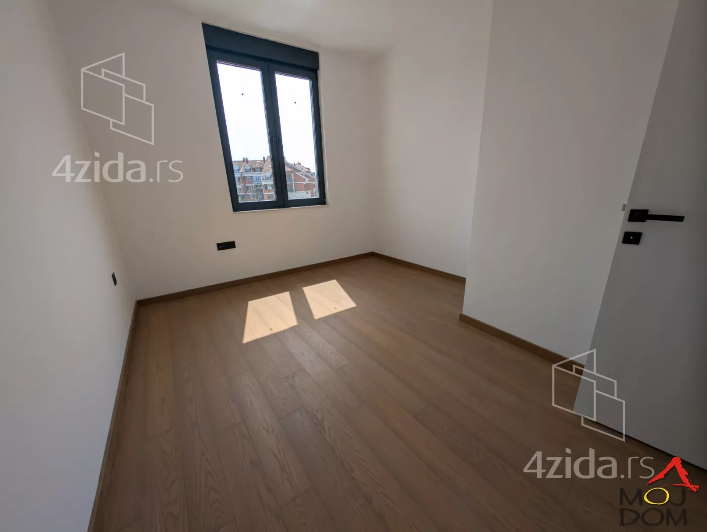 Petosoban stan | 4zida