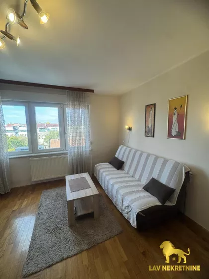 BULEVAR CARA LAZARA | 4zida.rs