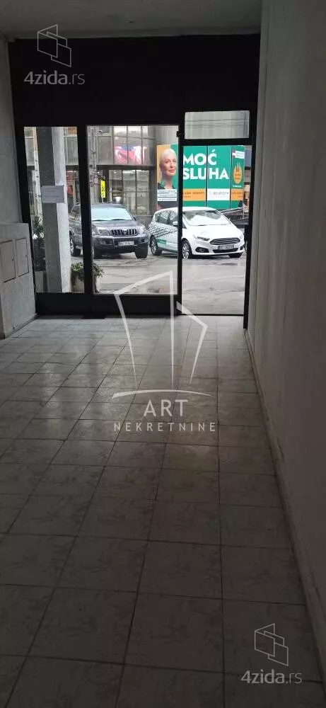 Lokal | 4zida