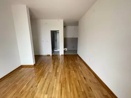 Zagrađe | 4zida.rs