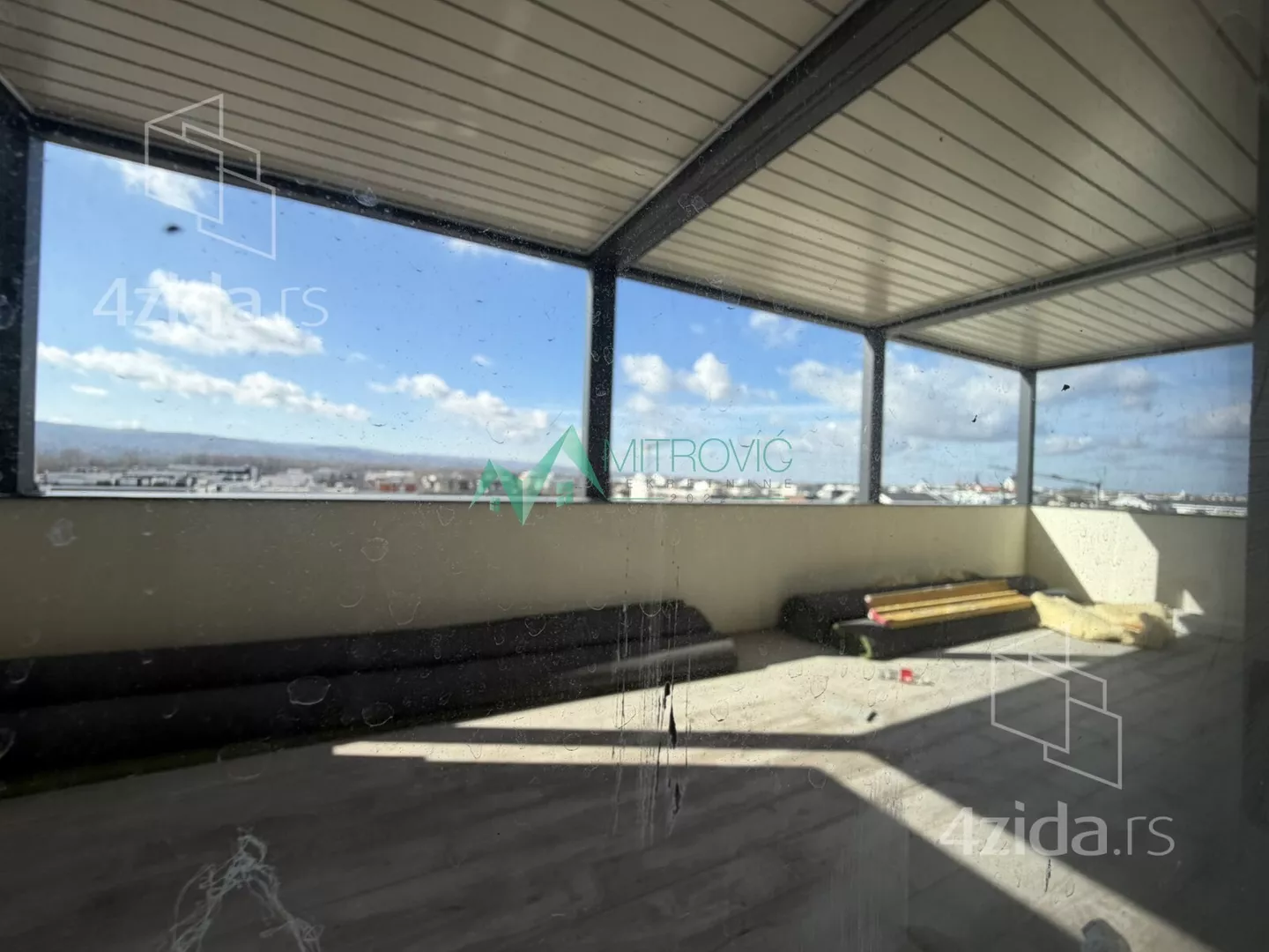 Petosoban stan | 4zida