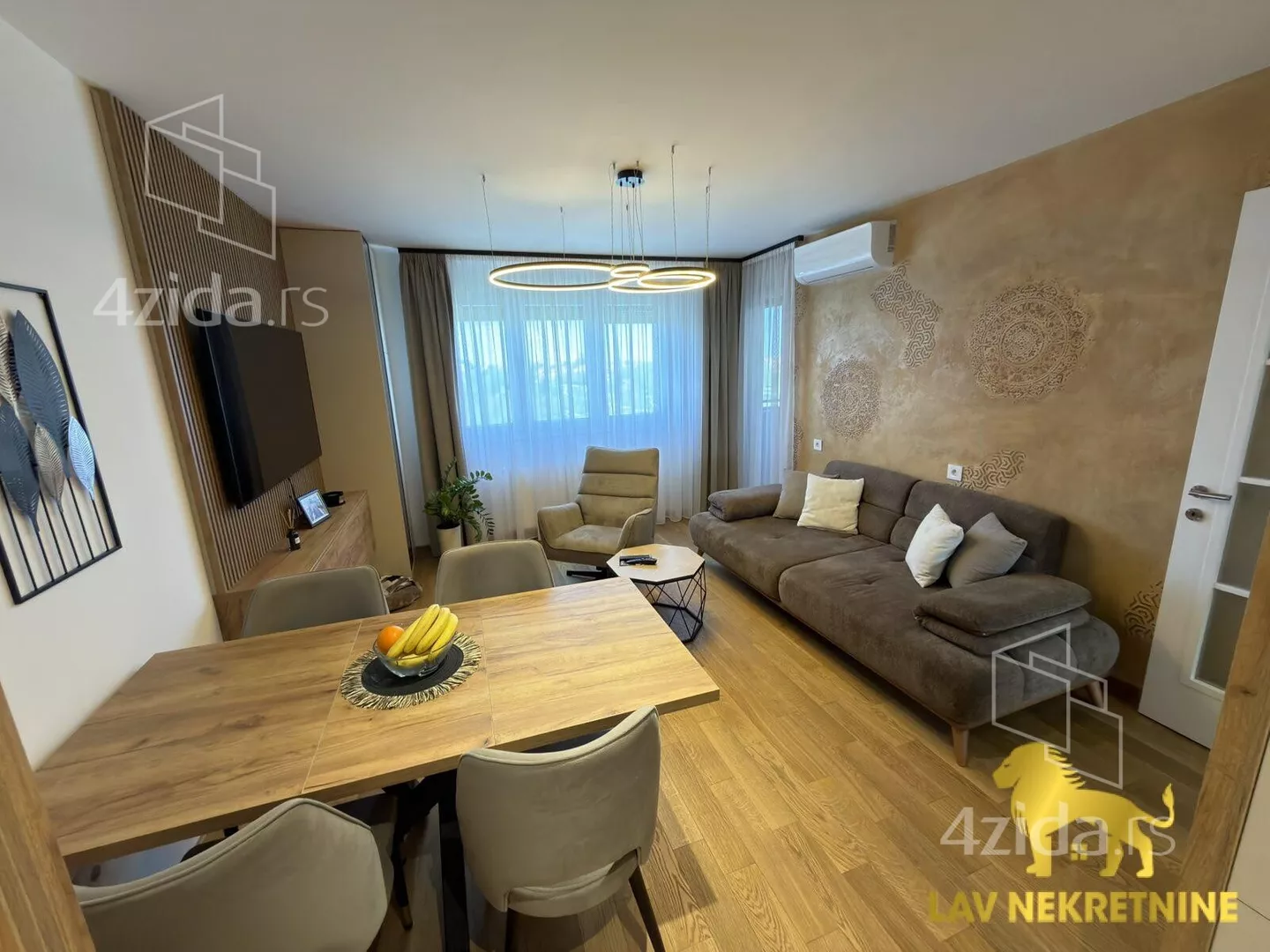 Troiposoban stan | 4zida