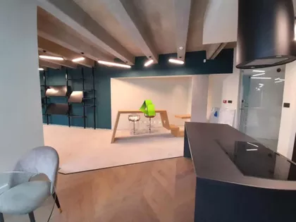 Autobuska Stanica | 4zida.rs