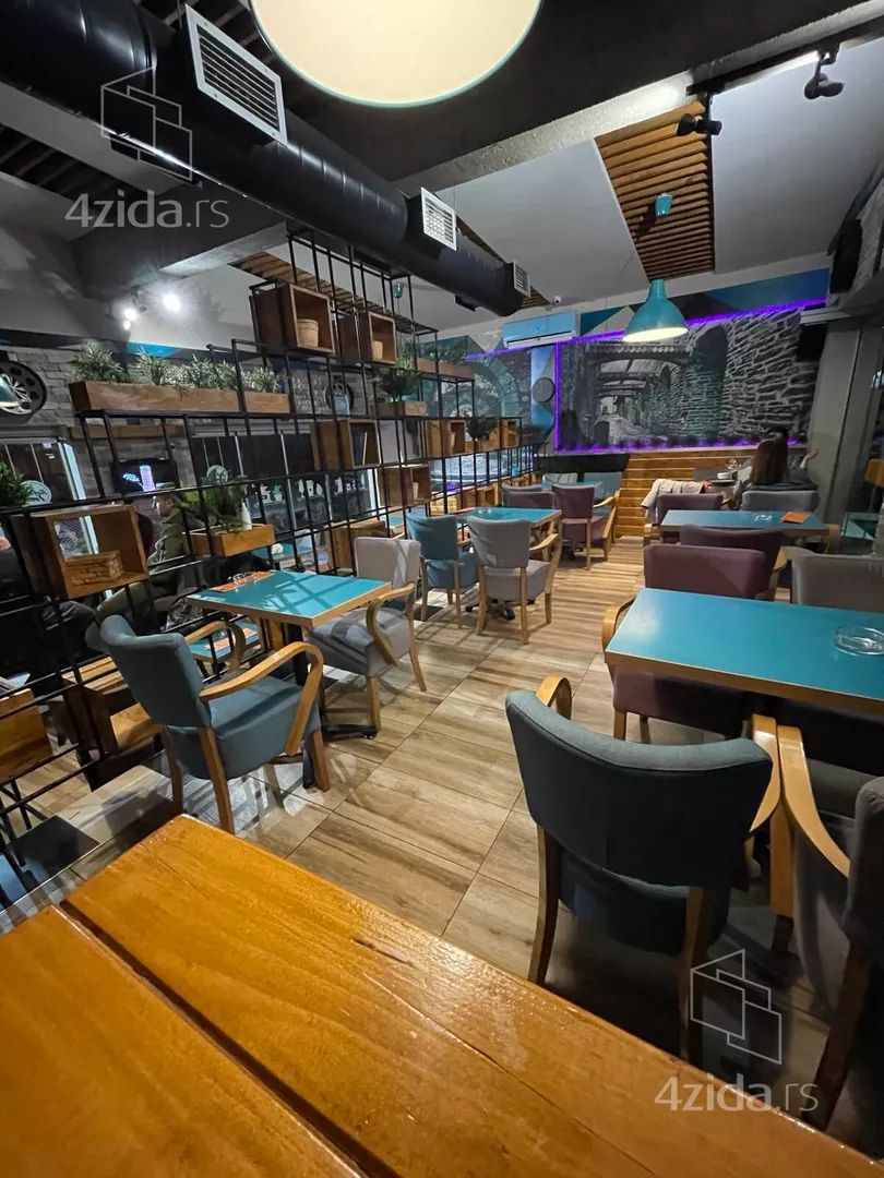 Poslovni prostor | 4zida