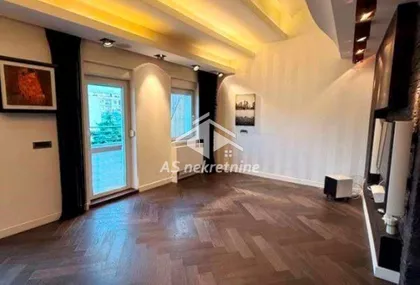 Crveni Krst Vračar | 4zida.rs