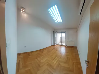 Danila Kiša 3B | 4zida.rs