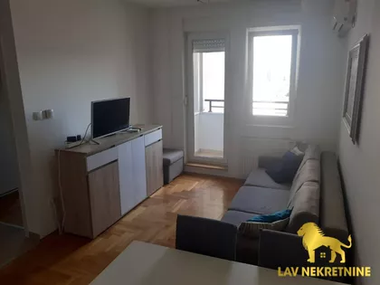 RUMENAČKA | 4zida.rs