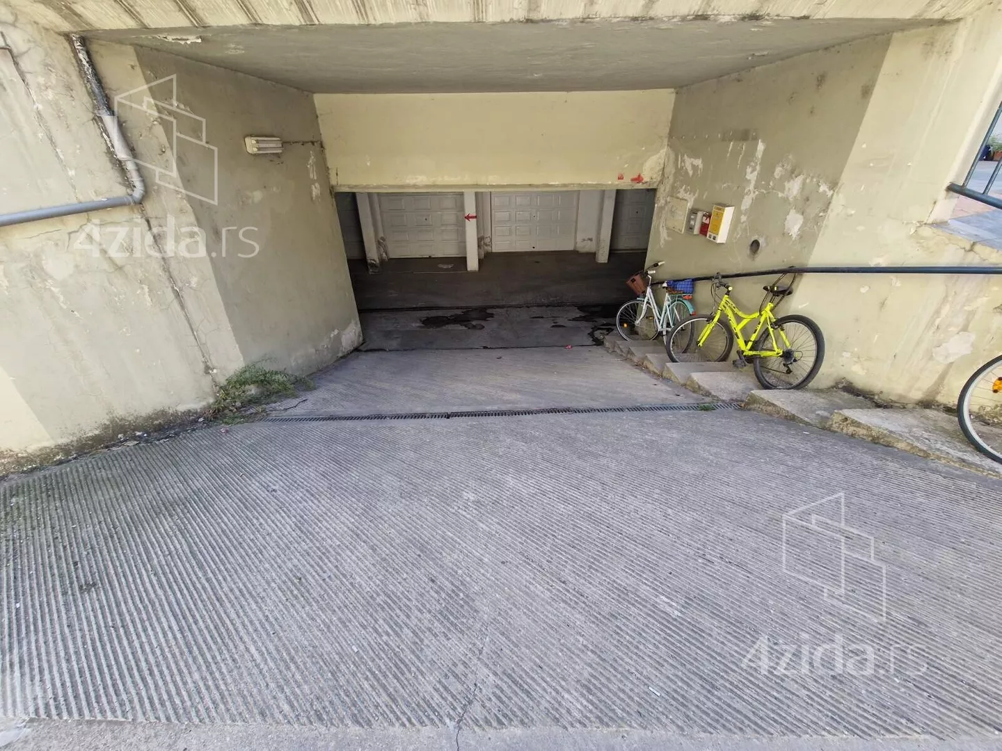 Garaža | 4zida