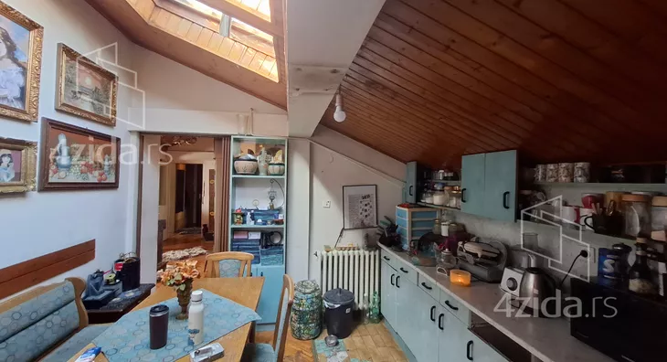 Troiposoban stan | 4zida