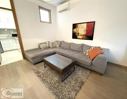 Kalenić pijaca | 4zida.rs