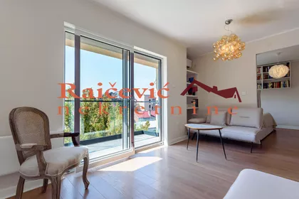 Marsala Birjuzova | 4zida.rs