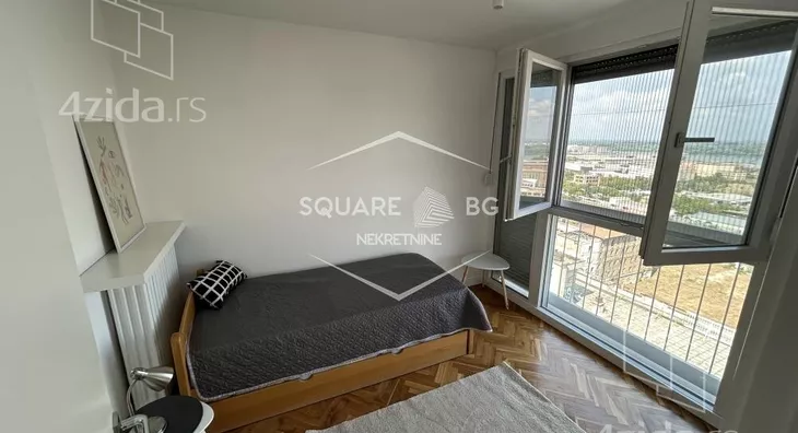 Četvoroiposoban stan | 4zida