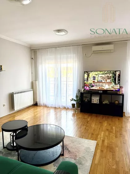 Crveni Krst Vračar | 4zida.rs