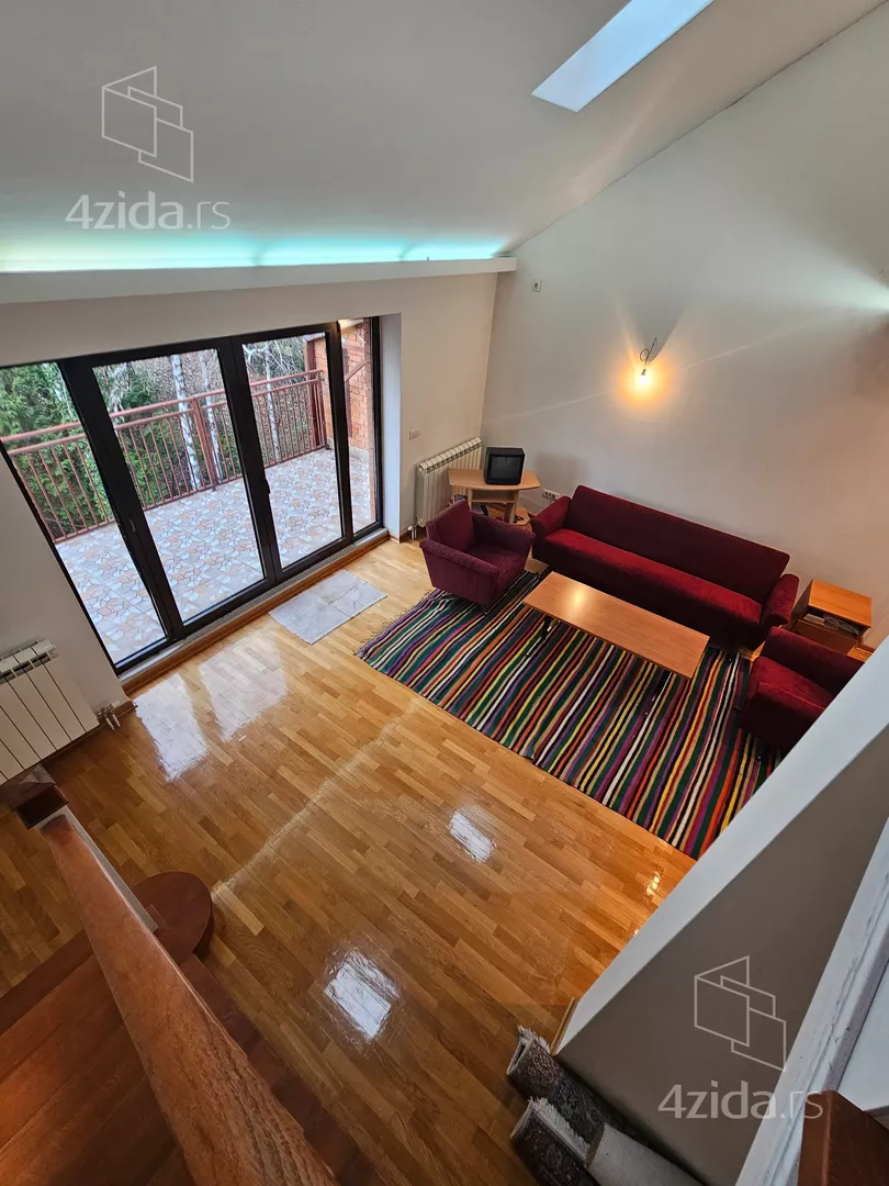 3-etažna kuća | 4zida