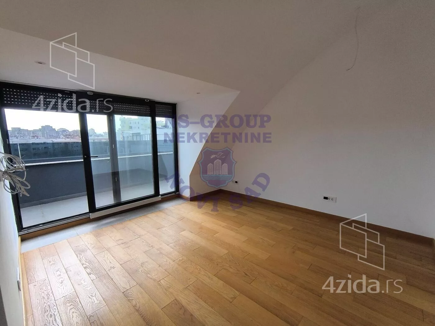 Petosoban stan | 4zida