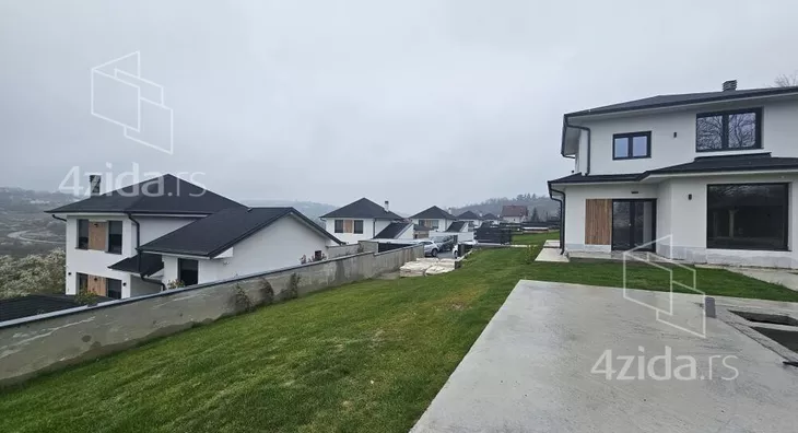 2-etažna kuća | 4zida