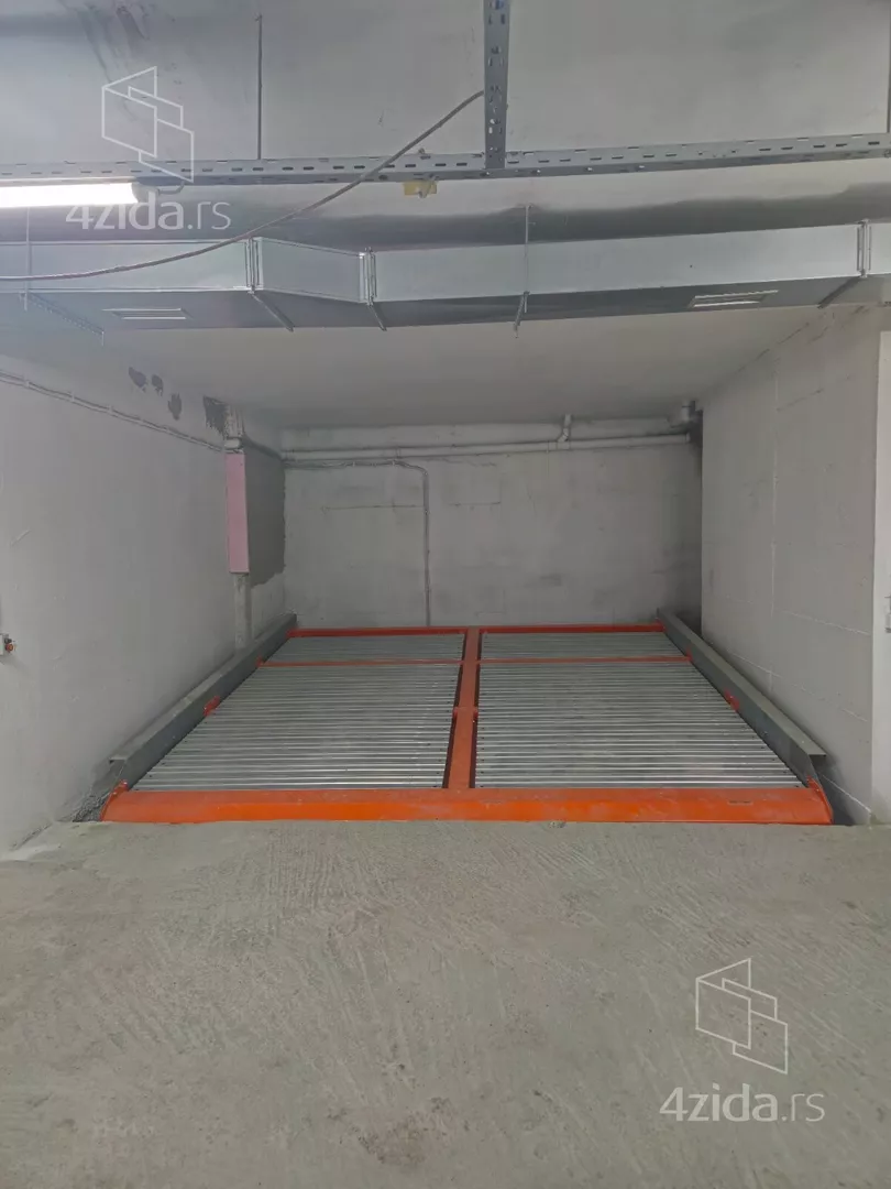 Parking | 4zida