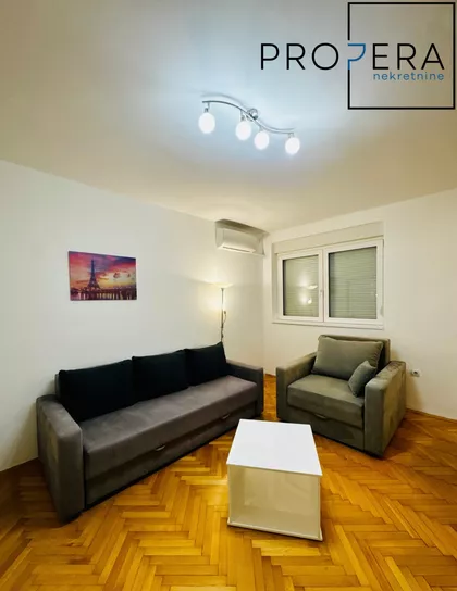Obrenovićeva | 4zida.rs
