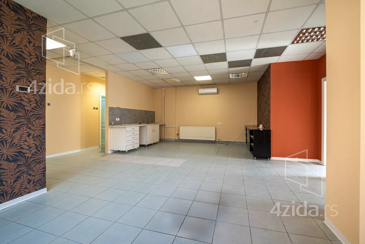 Poslovna zgrada | 4zida