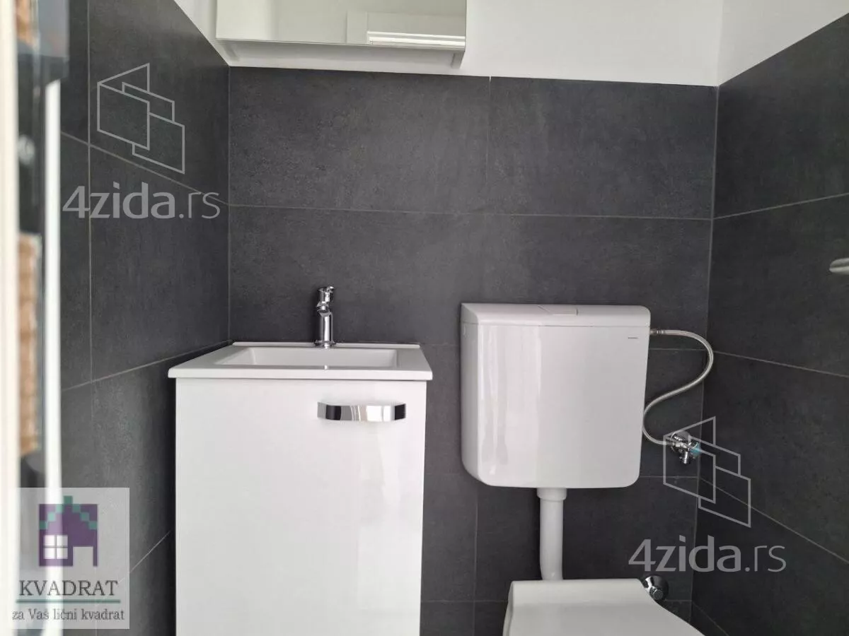 Lokal | 4zida
