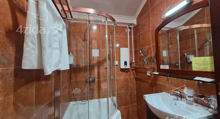 Turistički objekat | 4zida