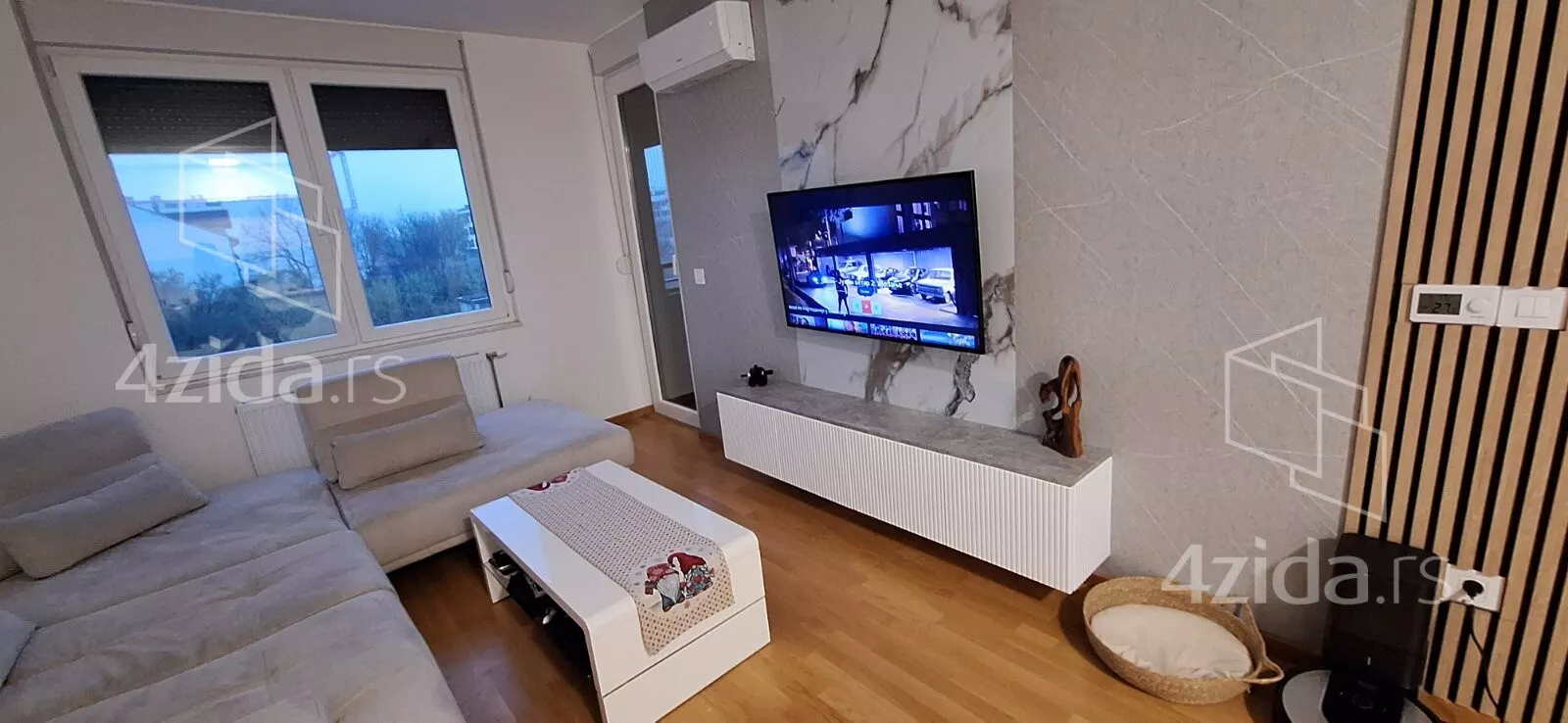 Jednoiposoban stan | 4zida