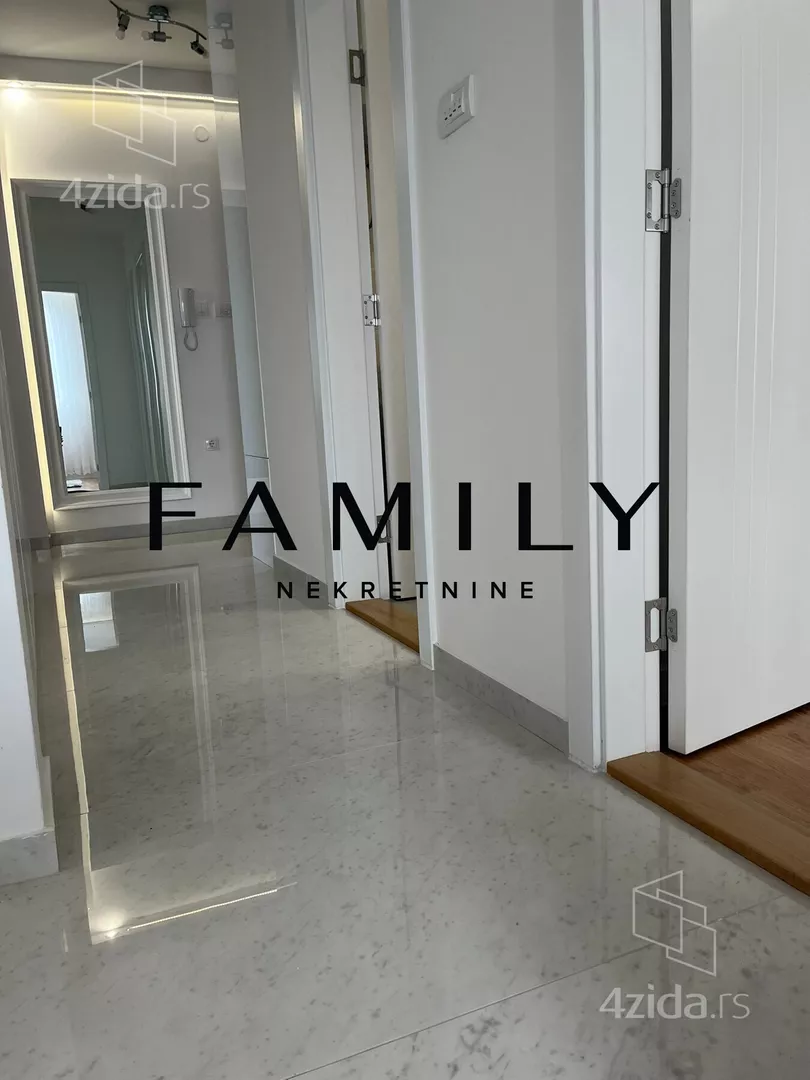 Četvoroiposoban stan | 4zida