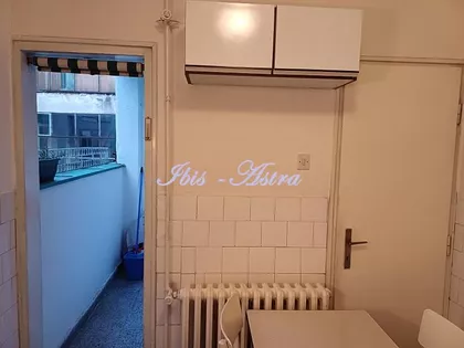 Pariske komune | 4zida.rs