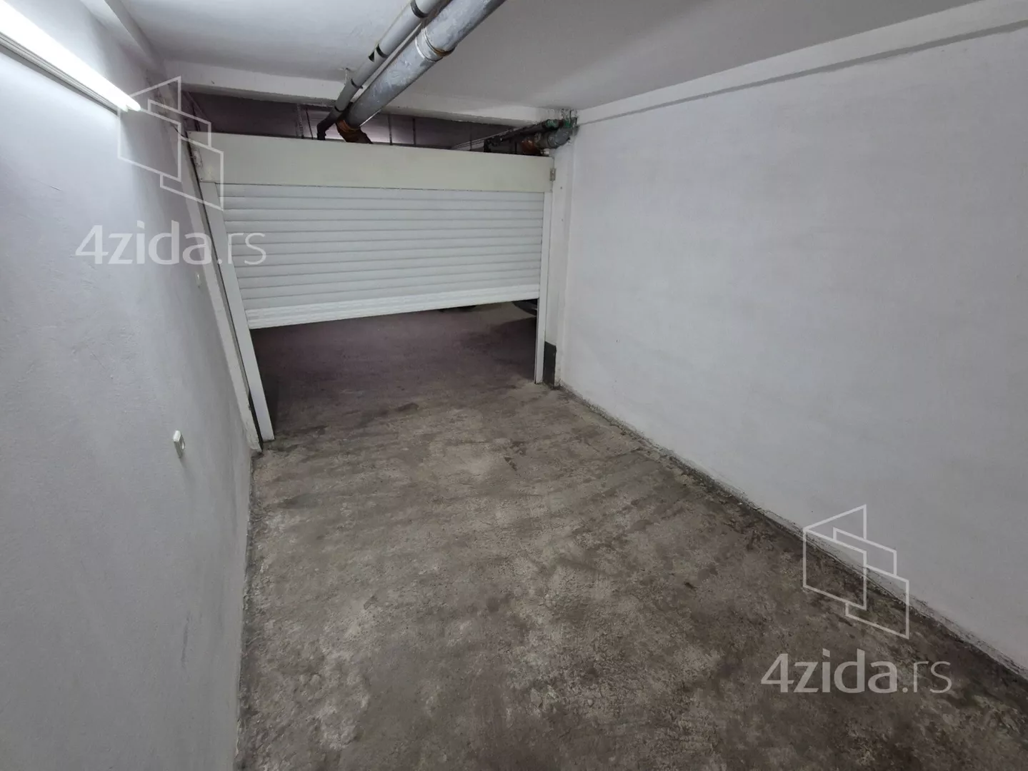 Garaža | 4zida
