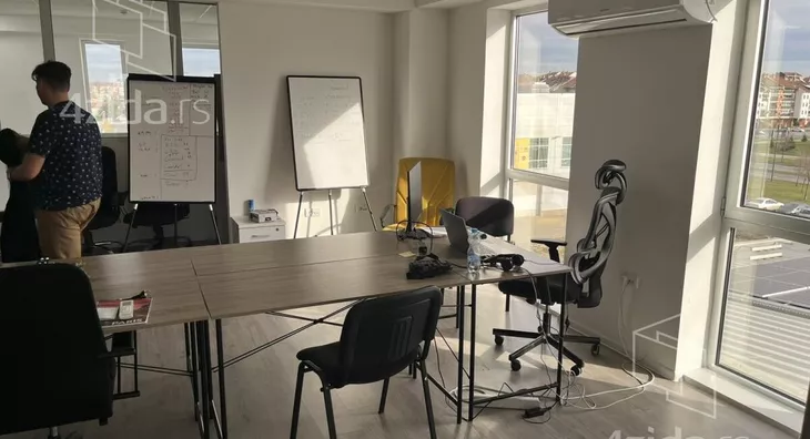Poslovni prostor | 4zida