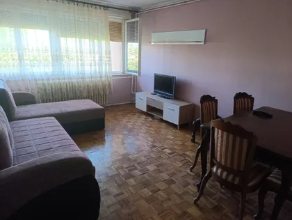 Trg Srpskih Ratnika 3A | 4zida.rs
