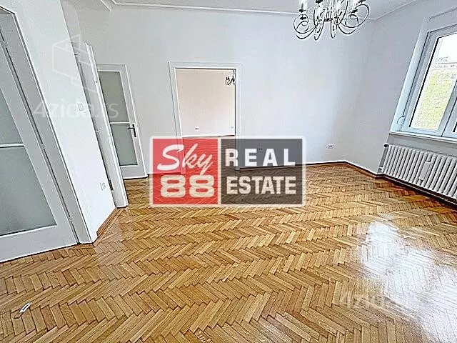 Četvoroiposoban stan | 4zida