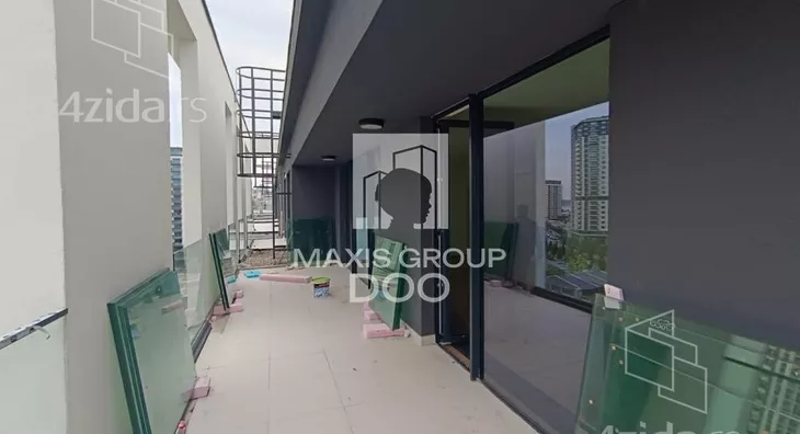 Šestosoban stan | 4zida