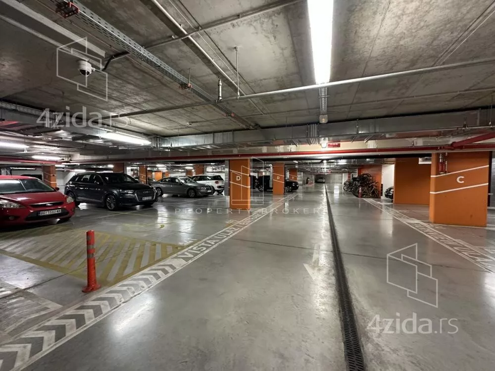 Garaža | 4zida