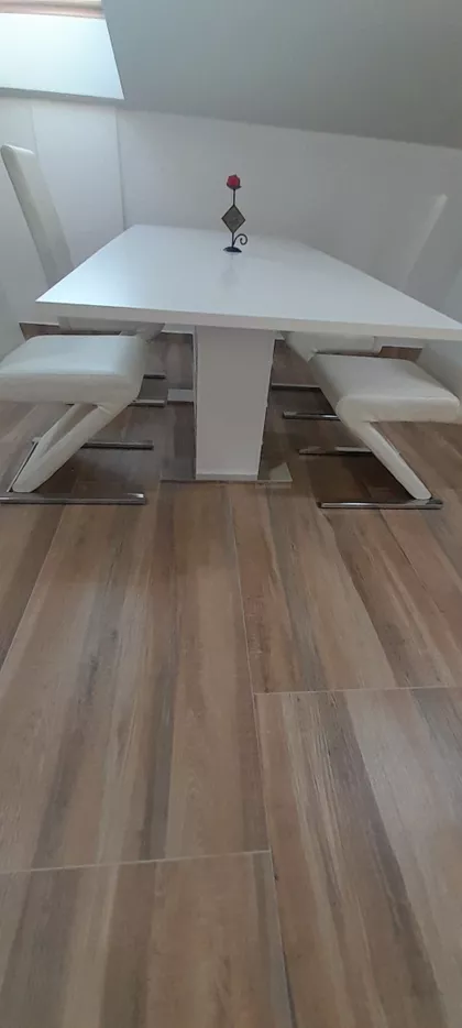 Dušana Jerkovića 18 | 4zida.rs