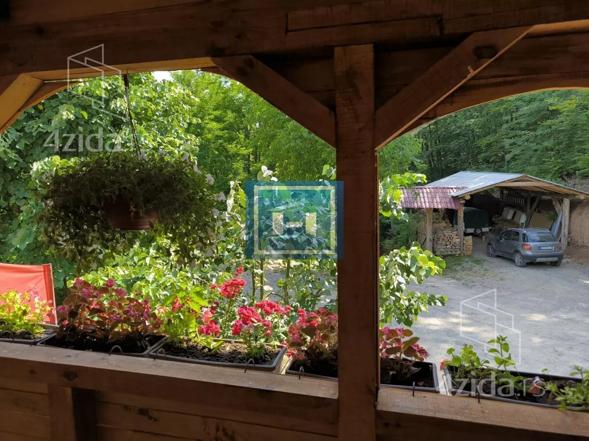 Ugostiteljski objekat | 4zida