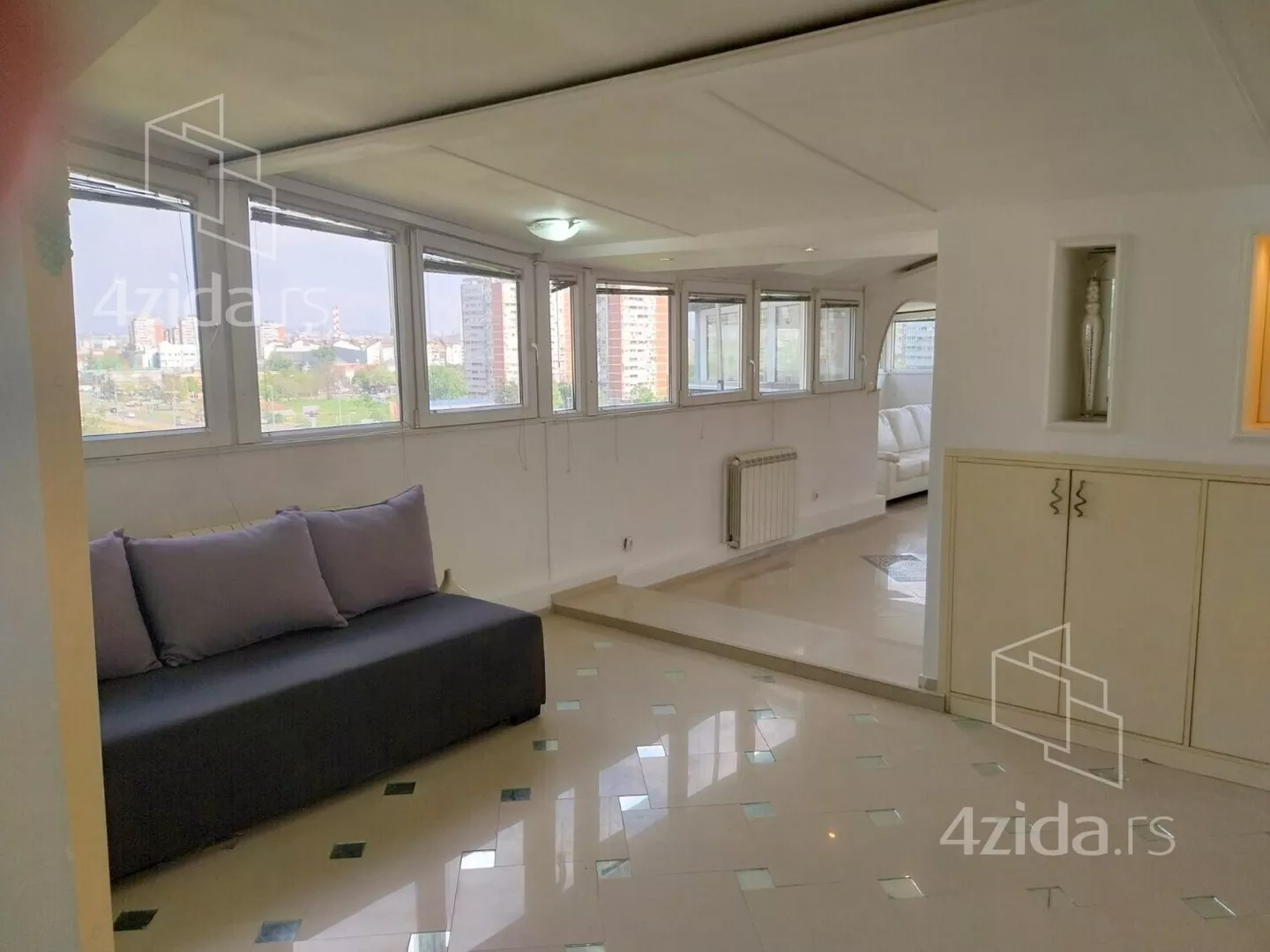 Troiposoban stan | 4zida