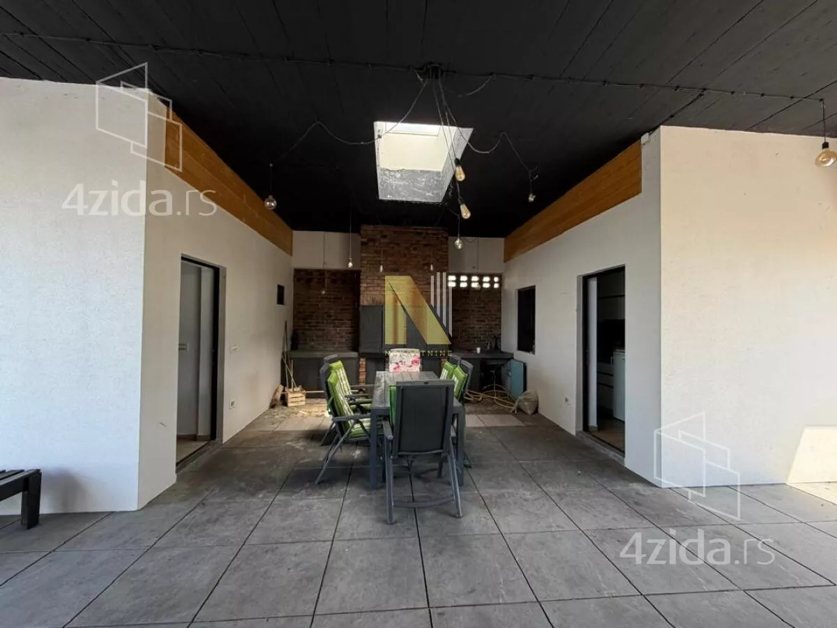 Kuća | 4zida